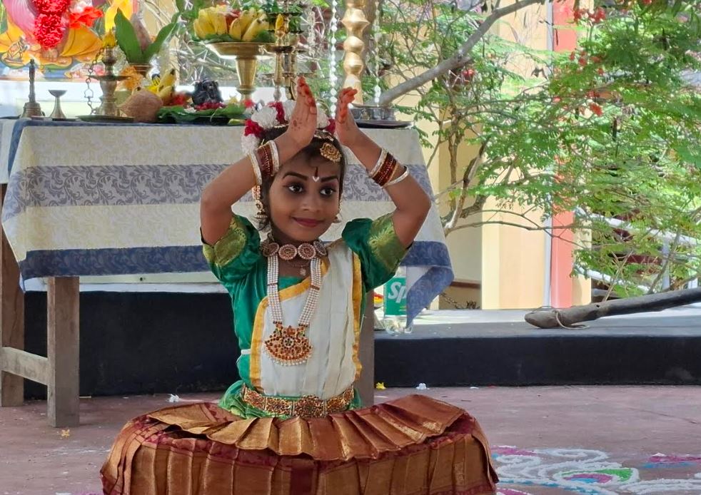 களுவாஞ்சிகுடி மட்/பட்டிருப்பு மத்திய மகா வித்தியாலய பொங்கல் விழா