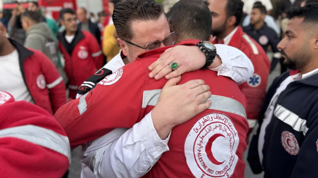 காசாவில் எட்டு மருத்துவர்களின் உயிரிழப்புக்கு செஞ்சிலுவைச் சங்கம் கண்டனம்!