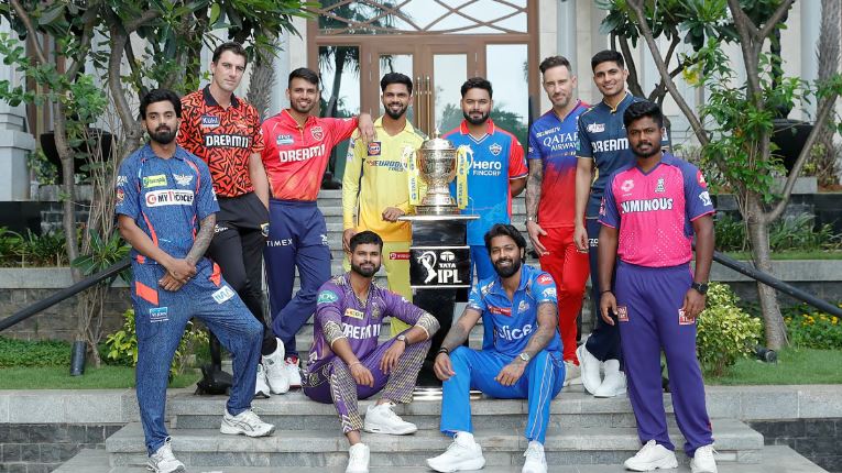 ப்ளே ஆப் சுற்றுக்கு தகுதி பெறும் அணிகள் இவைதானா?