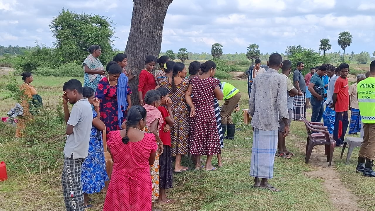 வயல் பகுதியிலிருந்து ஆண் ஒருவரின் சடலம் மீட்பு