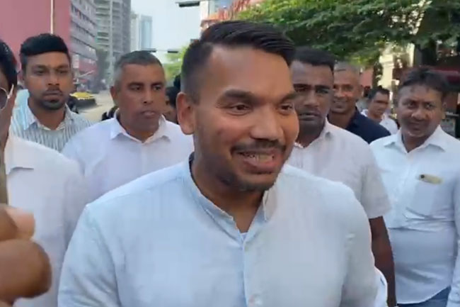 நாமல் ராஜபக்‌ஷ இன்று குற்றப் புலனாய்வு திணைக்களத்தில் முன்னிலை!