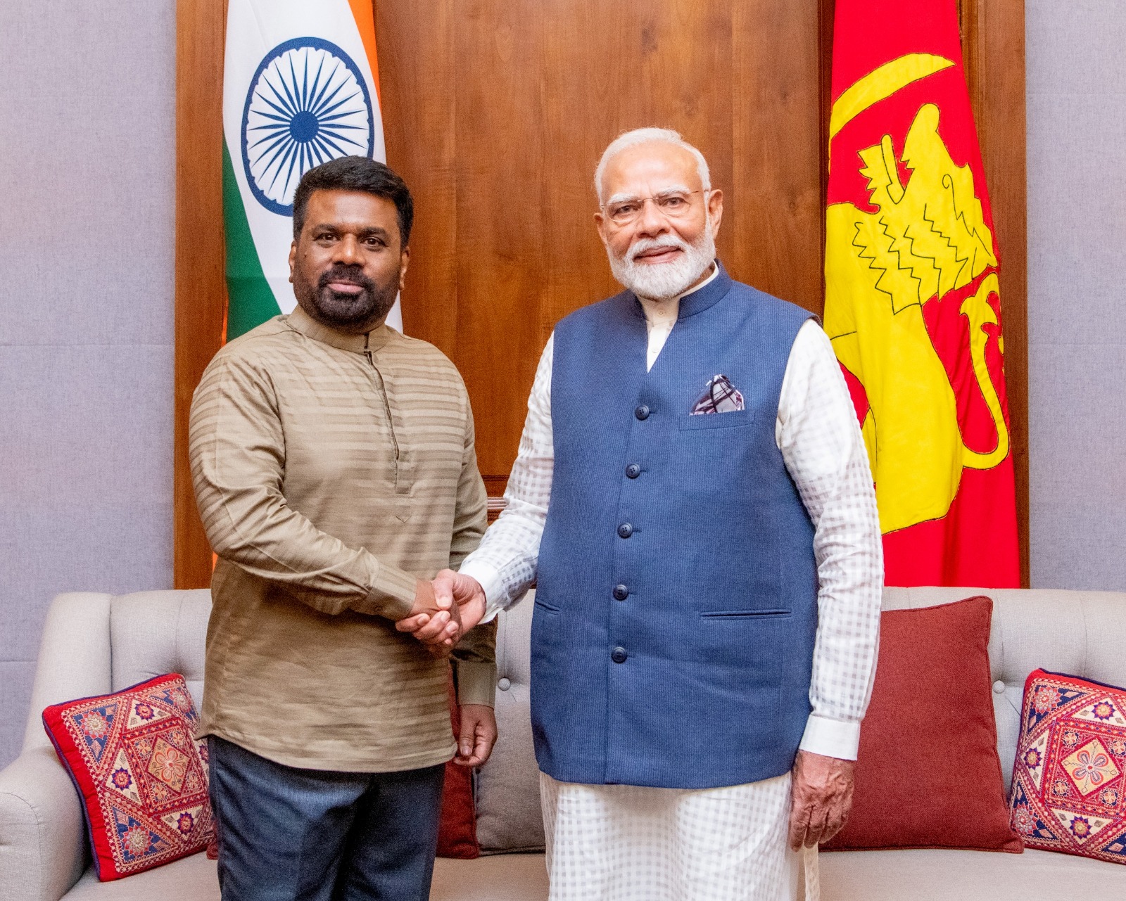 இந்திய- இலங்கை தலைவர்களுக்கு இடையில் பேச்சுவார்த்தைகள் ஆரம்பம்!