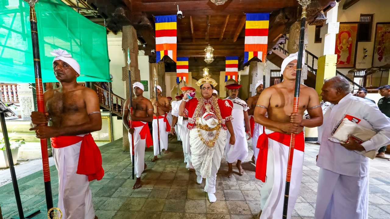 ஸ்ரீ தலதா வழிபாட்டின் மூன்றாவது நாள் இன்று!