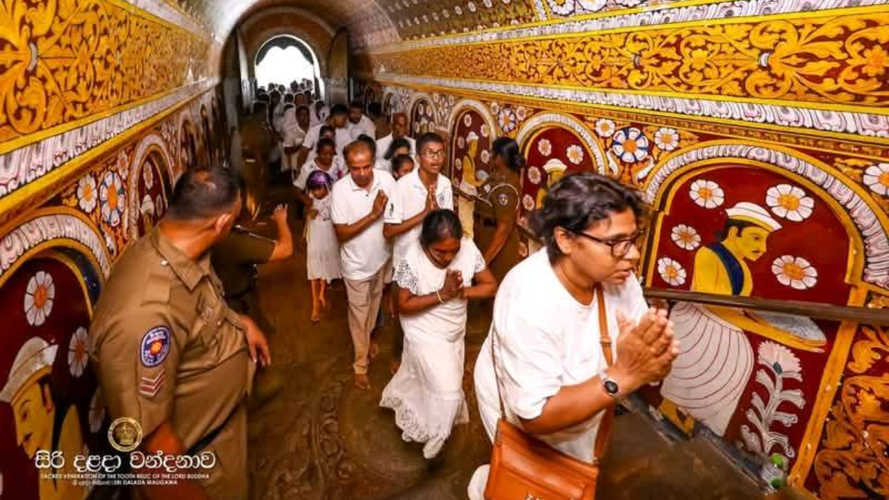 ஸ்ரீ தலதா வாழிபாடு; பொலிஸாரின் விசேட அறிவிப்பு!