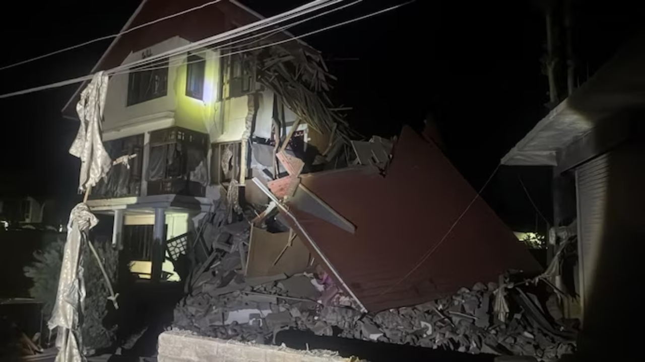 தீவிரவாதிகளின் குடியிருப்புகளை குறிவைத்து ஜம்மு-காஷ்மீரில் தீவிர தாக்குதல்!