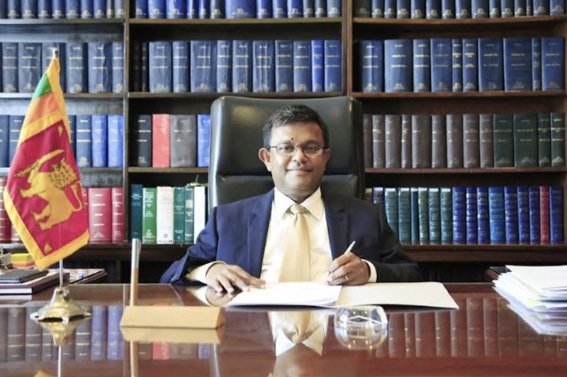 அரசியலமைப்பு பேரவையின் செயலாளர் பதவியில் இருந்து தம்மிக்க தசநாயக்க ராஜினாமா!