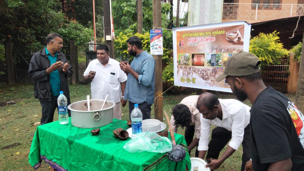யாழ்ப்பாணம் – அராலியில் தமிழரசுக்கட்சியின் ஏற்பாட்டில் முள்ளிவாய்க்கால் கஞ்சி வழங்கும் நிகழ்வு!