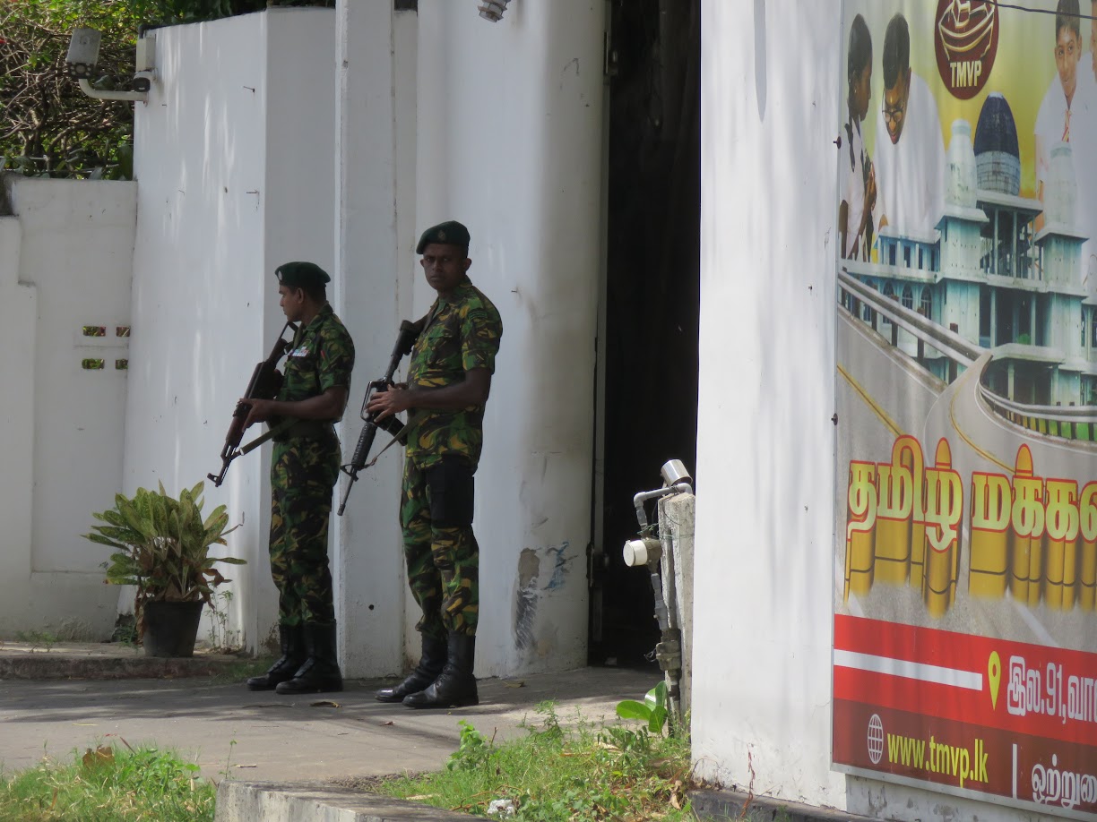பிள்ளையானின் அலுவலகத்தில் இருந்து தோட்டாக்கள் உள்ளிட்ட பல பொருட்கள் மீட்பு!