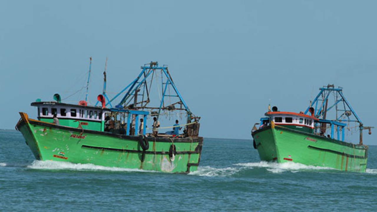 சட்டவிரோத மீன்பிடியில் ஈடுபட்ட 38 பேர் கைது!