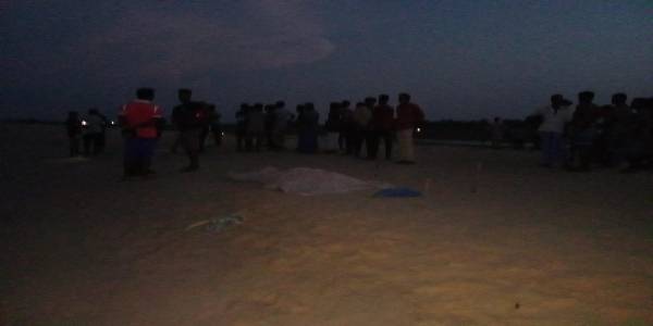 பருத்தித்துறை கடற்கரை பகுதியில் கரையொதுங்கிய பெண்ணின் சடலம்!