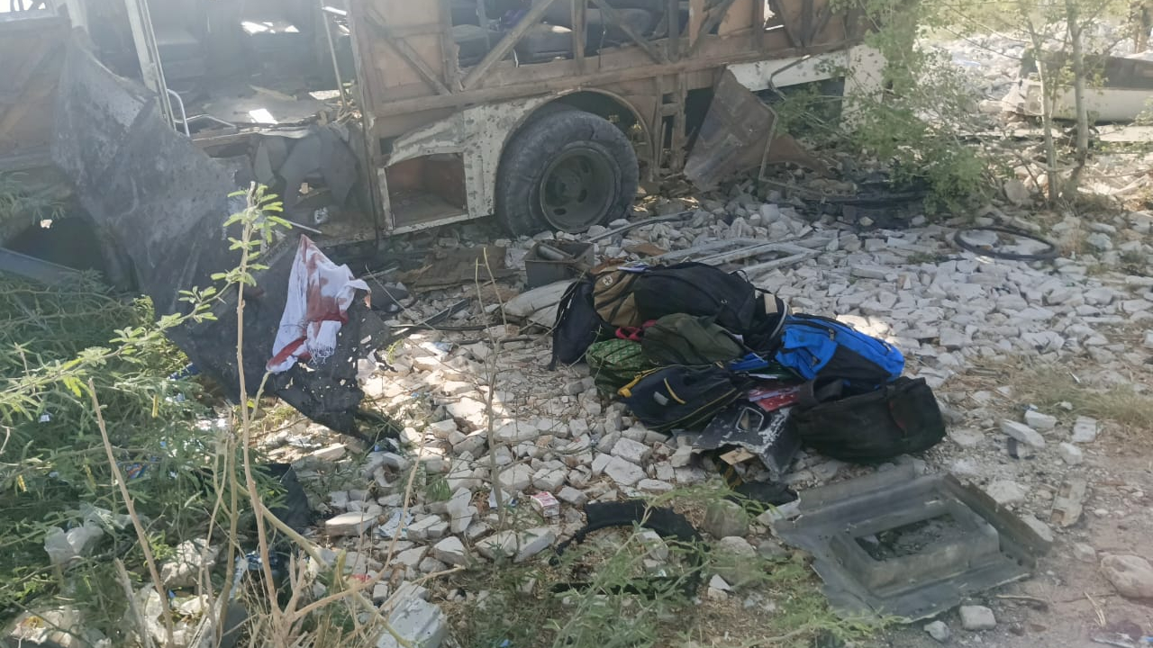 பாகிஸ்தானில் பாடசாலை பேருந்து மீது குண்டுத் தாக்குதல்!