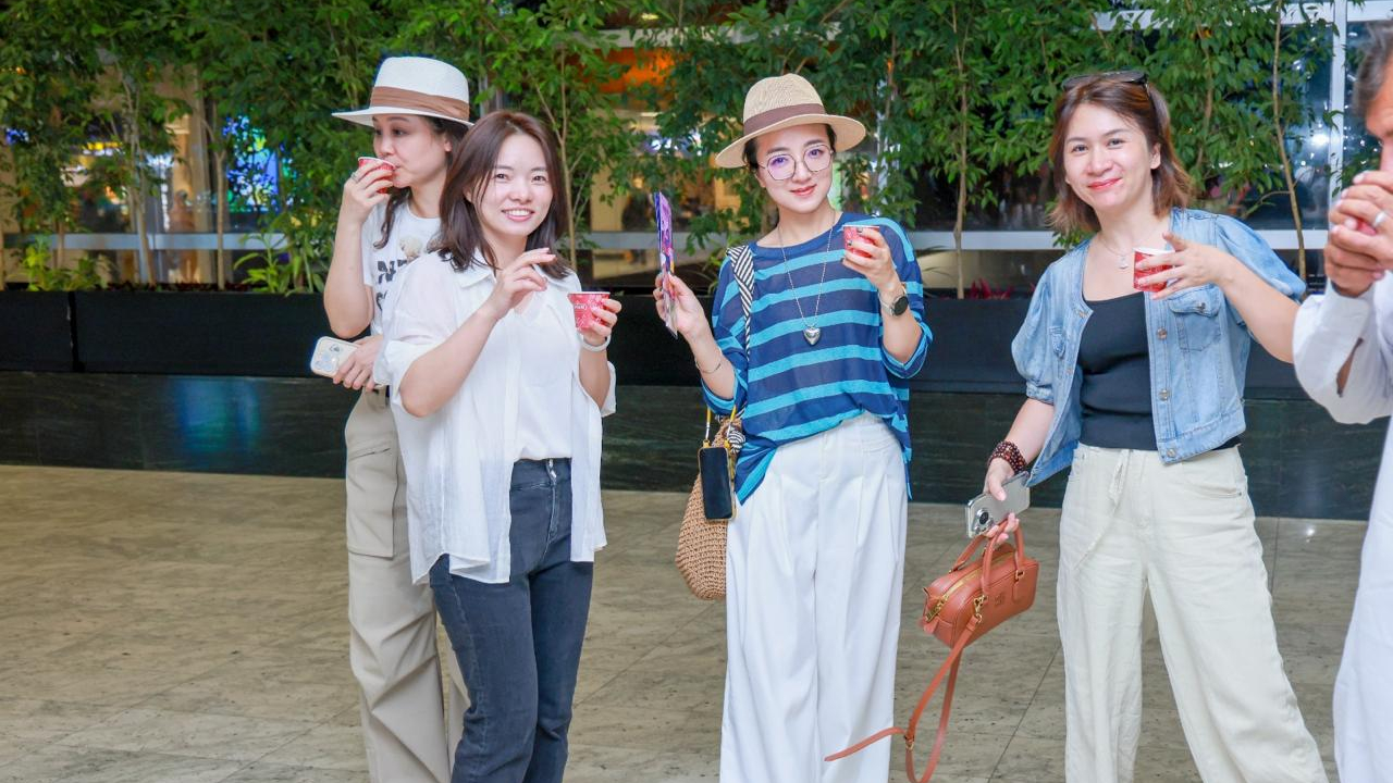 ஒரு மில்லியனை விஞ்சிய சுற்றுலா பயணிகளின் வருகை!