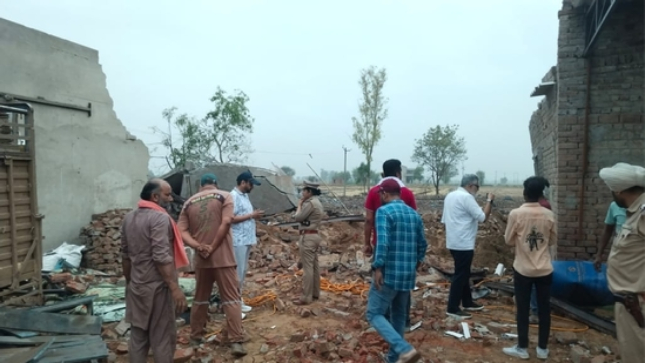 பஞ்சாப் பட்டாசு தொழிற்சாலையில் வெடி விபத்து; நால்வர் உயிரிழப்பு, 27 பேர் காயம்!