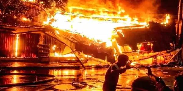 இந்தோனேசியாவில் ஏற்பட்ட வெடிவிபத்தில் 13 பேர் உயிரிழப்பு!