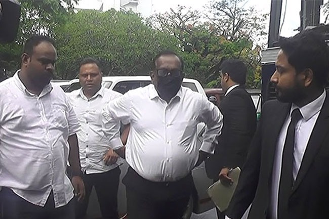 நீதிமன்றில் ஆஜரானார் மஹிந்தானந்த அளுத்கமகே!