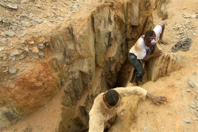 சூடனில் தங்கசுரங்கம் இடிந்து விழுந்ததில் 11பேர் உயிரிழப்பு!