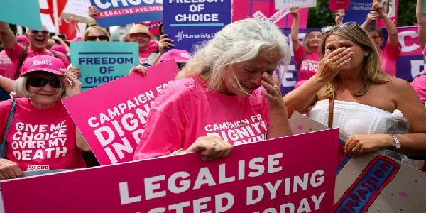 கருணை கொலை தொடர்பான மசோதாவுக்கு பிரித்தானிய பாராளுமன்றம் அனுமதி!