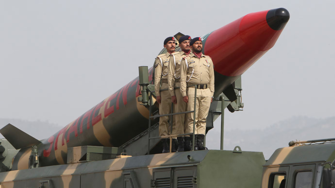 அமெரிக்காவை அடையக்கூடிய அணுசக்தி ஏவுகணையை பாகிஸ்தான் உருவாக்குவதாக தகவல்!