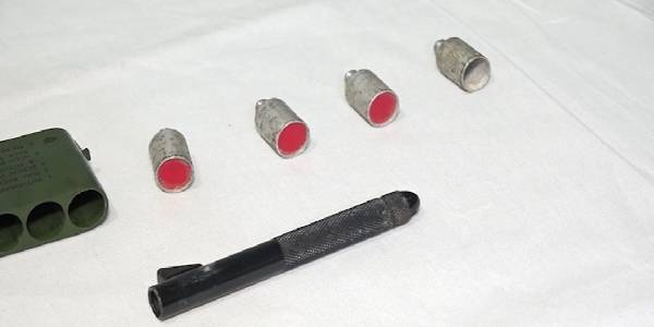 களுத்துறையில் பேனா வடிவிலான துப்பாக்கி மீட்பு!