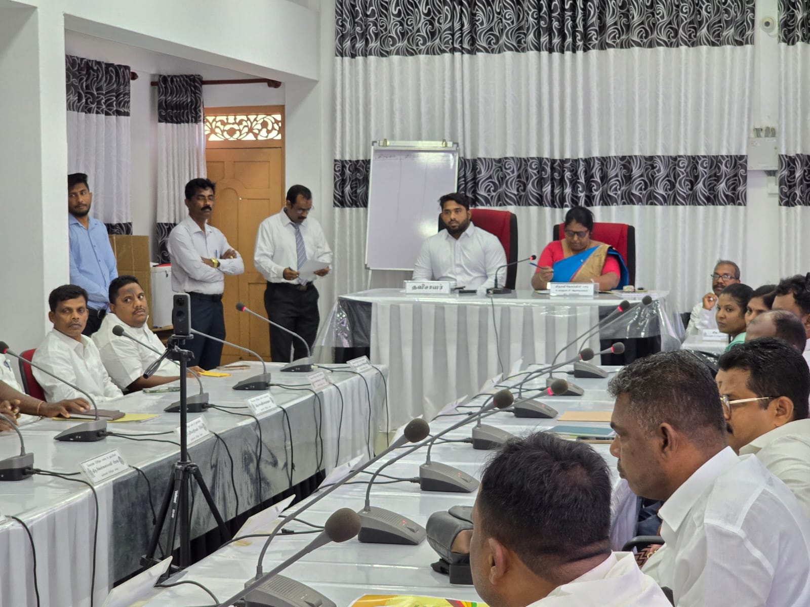 மன்னார் பிரதேச சபைக்கு  தவிசாளர் மற்றும் பிரதி தவிசாளர் தெரிவு!