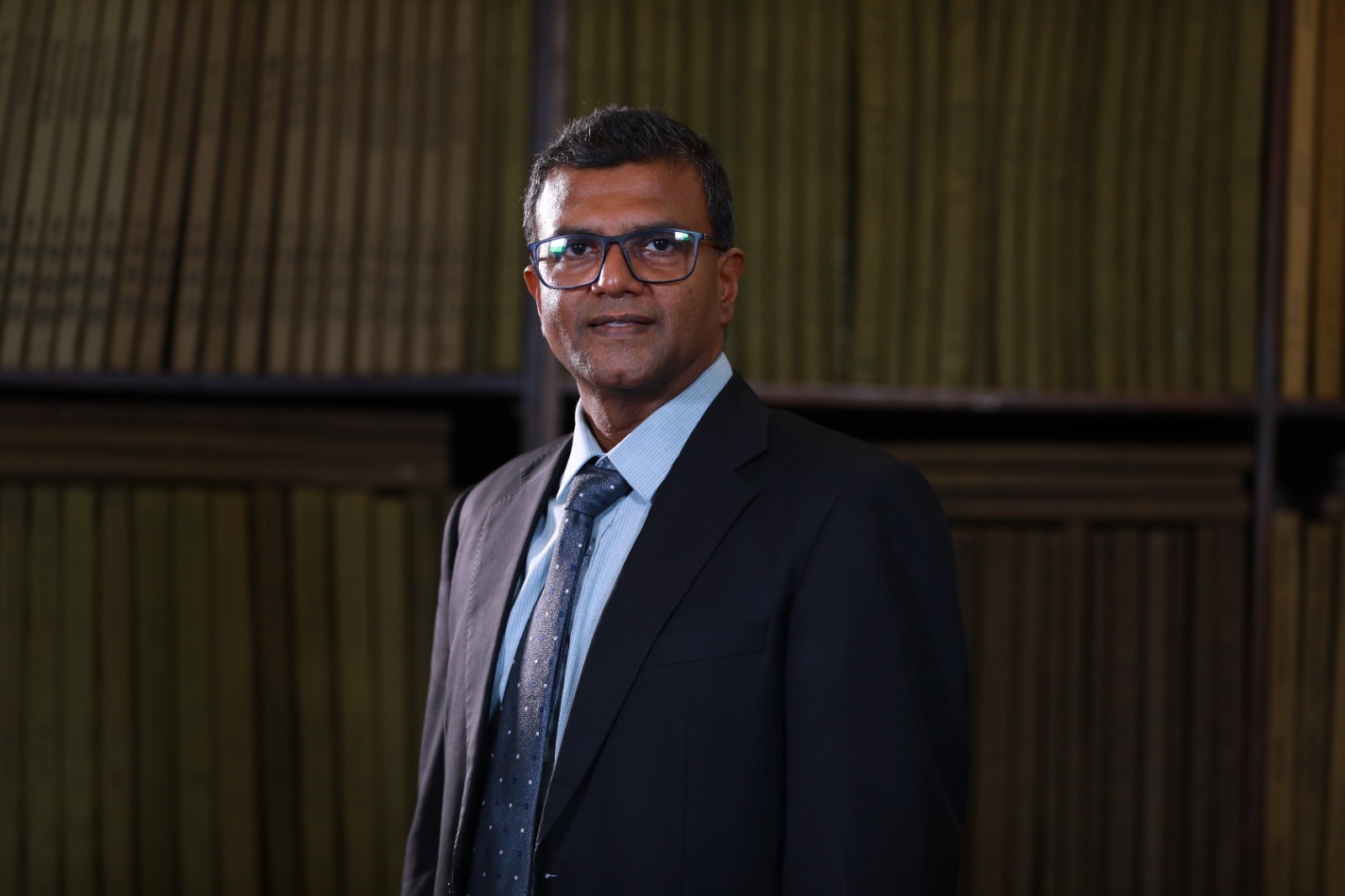 நிதி அமைச்சின் செயலாளராக ஹர்ஷன சூரியப்பெரும நியமனம்!