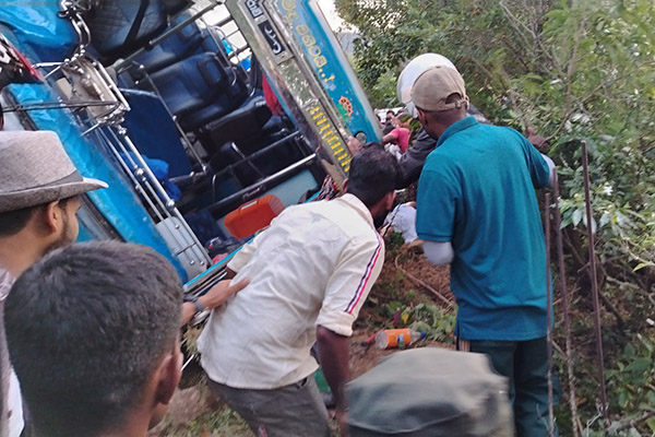 பதுளை பேருந்து விபத்து; சாரதி மற்றும் உதவியாளர் கைது!