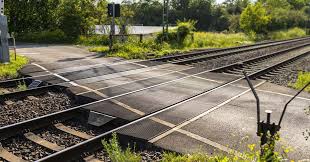 நாட்டில் 1200 பாதுகாப்பற்ற ரயில் கடவைகள் காணப்படுகின்றன! கோபா குழு தெரிவிப்பு!