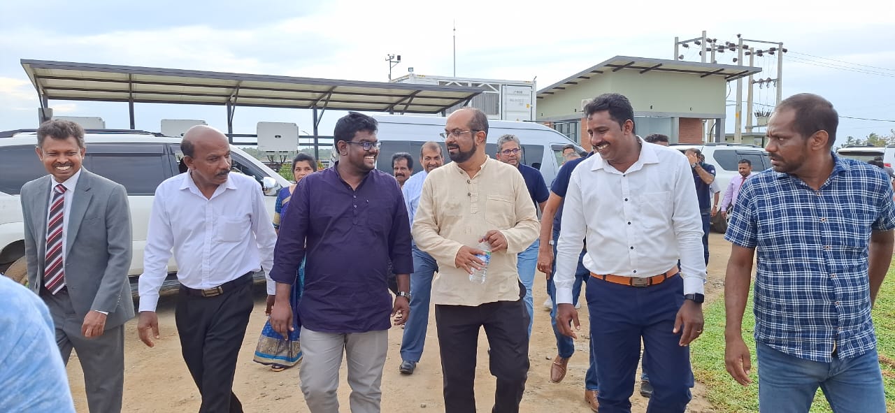 எரிசக்தி அமைச்சரினால் மட்டக்களப்பில் சூரிய மின் உற்பத்தி நிலையம் திறந்துவைப்பு!