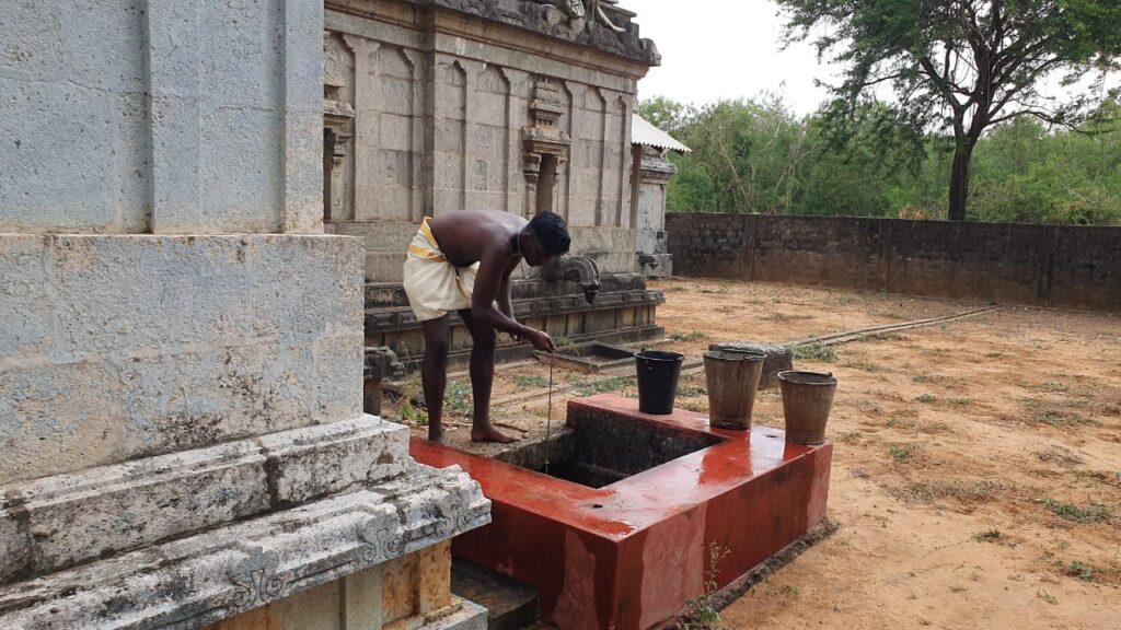 இராணுவ கண்காணிப்பின் கீழ் உள்ள பலாலி இராஜேஸ்வரி அம்மன் ஆலயத்திற்கு சுதந்திரமாக செல்ல அனுமதிக்குமாறு மக்கள் கோரிக்கை!