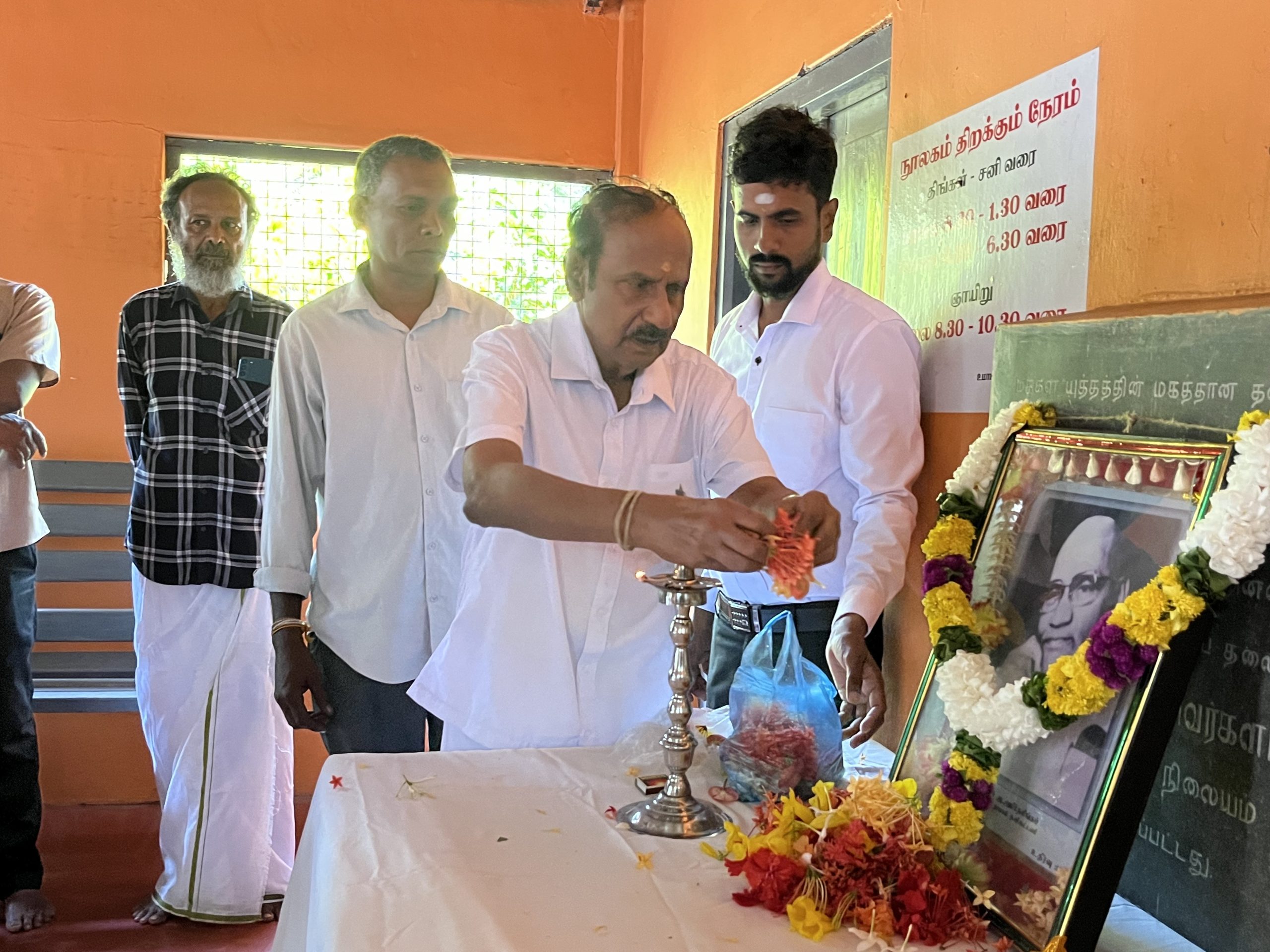 வவுனியாவில் அமிர்தலிங்கத்தின் நினைவு தினம் அனுஸ்டிப்பு!