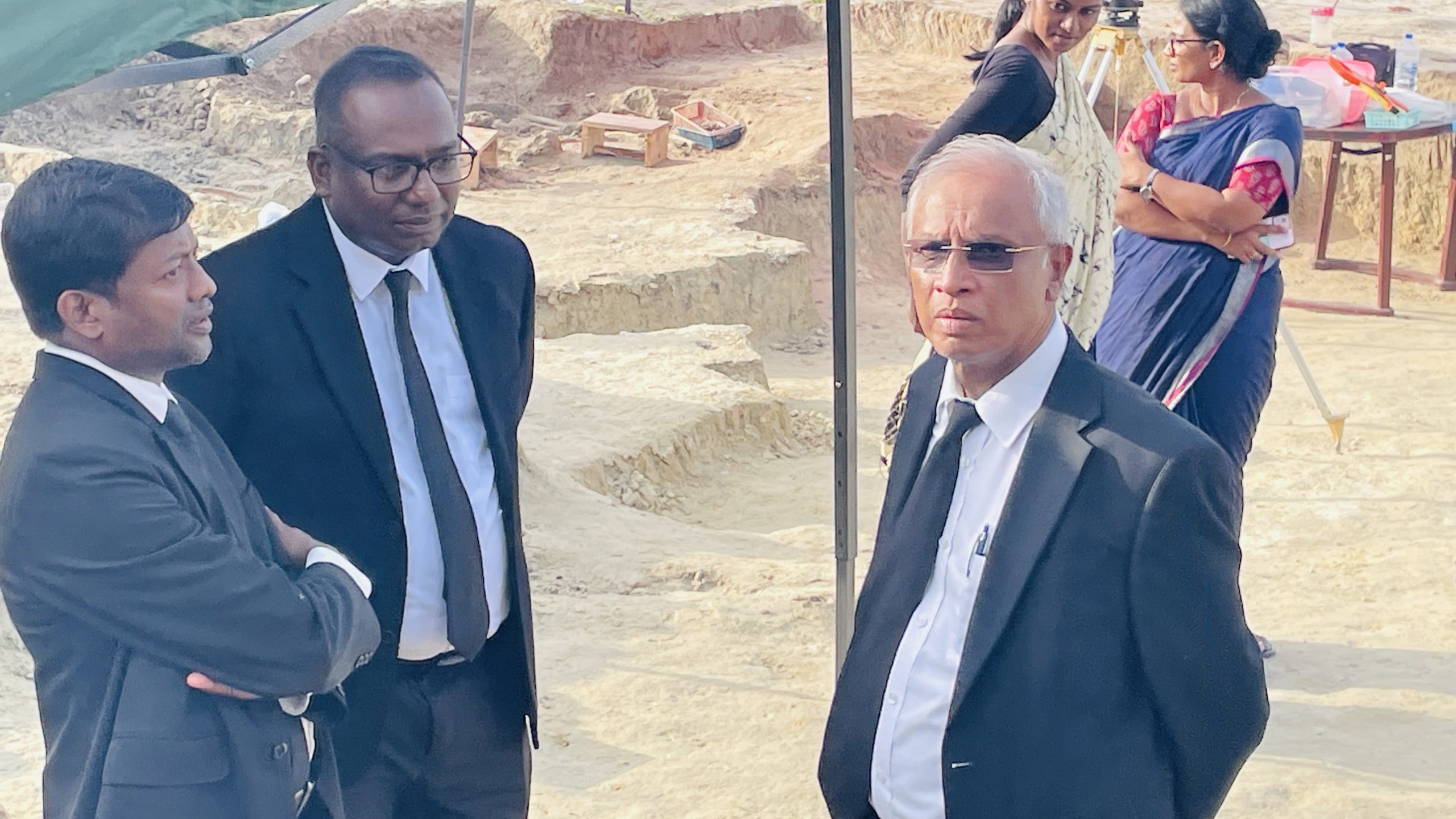 செம்மணி – உண்மைகளை கண்டறிய அதனை சர்வதேசத்திடம் ஒப்படைக்கவேண்டும்! சுமந்திரன் வலியுறுத்து!