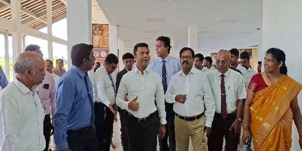 மட்டக்களப்பு, ஸ்ரீ சத்தியசாயி சஞ்ஞீவனி வைத்திசாலைக்கு களவிஜயம் மேற்கொண்டார் அமைச்சர் நளிந்த ஜெயதிஸ்ஸ!