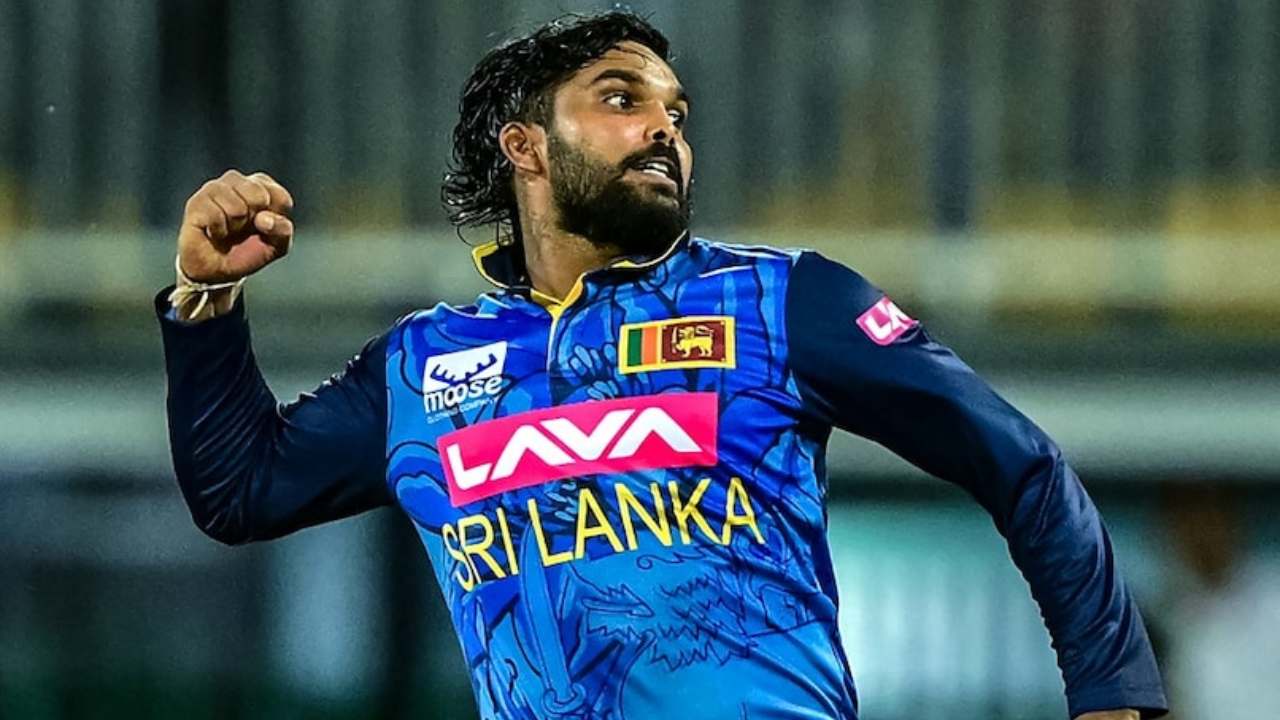 பங்களாதேஷுடனான டி:20 தொடரில் ஹசரங்க விளையாடுவது சந்தேகம்!