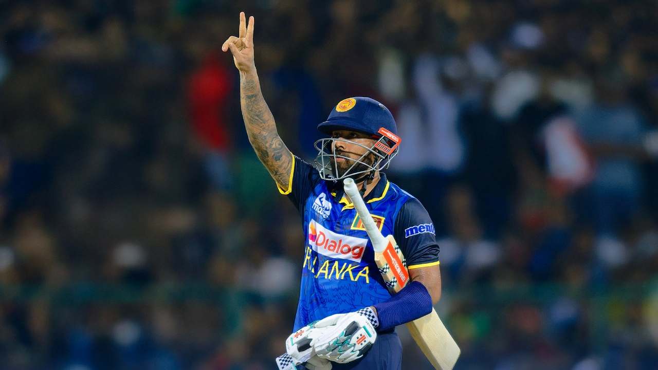 குசல் மெண்டீஸின் சிறப்பான துடுப்பாட்டம்; 7 விக்கெட்டுகளால் இலங்கை வெற்றி!