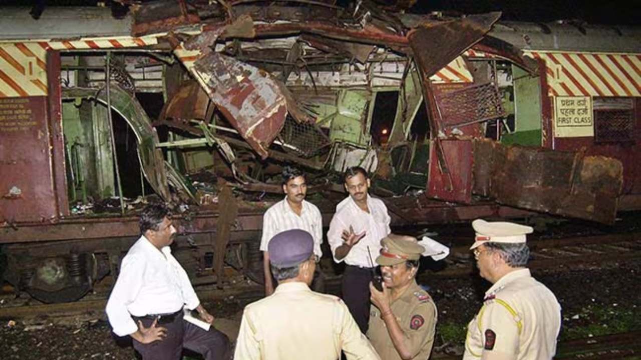 மும்பை ரயில் குண்டுவெடிப்பு; குற்றவாளிகளின் விடுதலைக்கு எதிராக மேன்முறையீடு!
