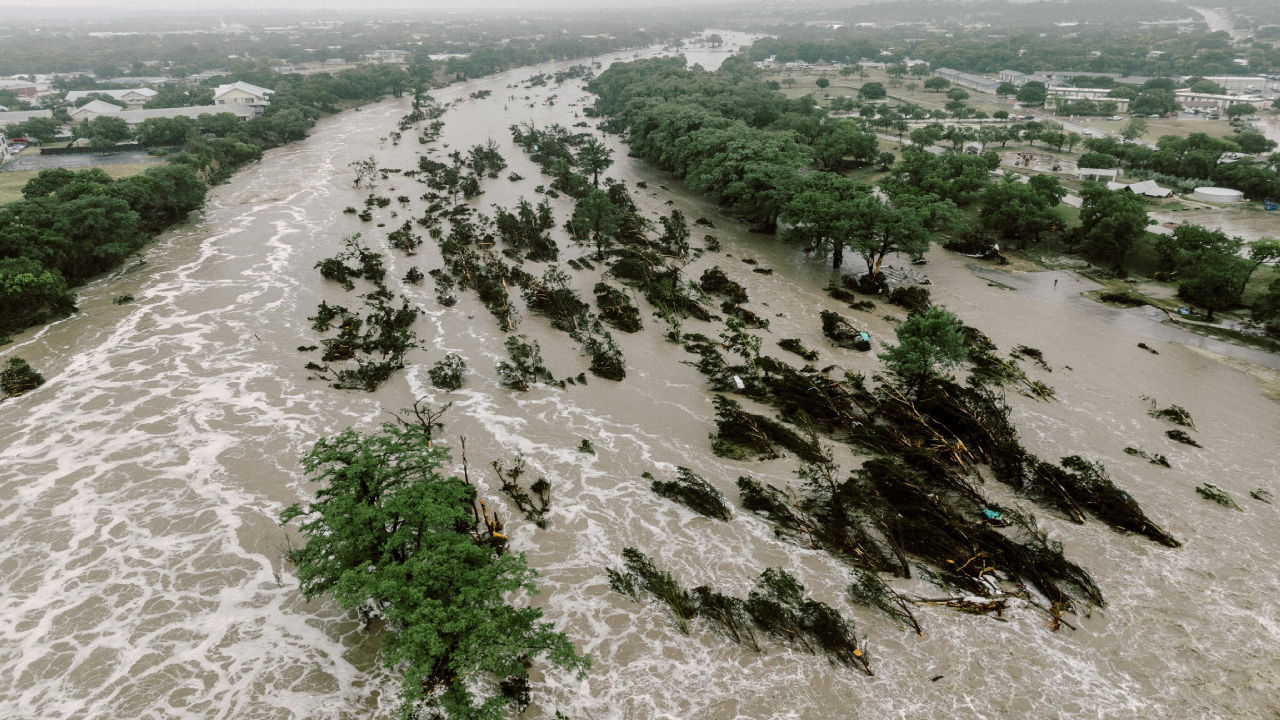 அமெரிக்காவின், டெக்சாஸில் ஏற்பட்ட வெள்ளத்தில் உயிரிழந்தவர்களின் எண்ணிக்கை 82ஆக அதிகரிப்பு!