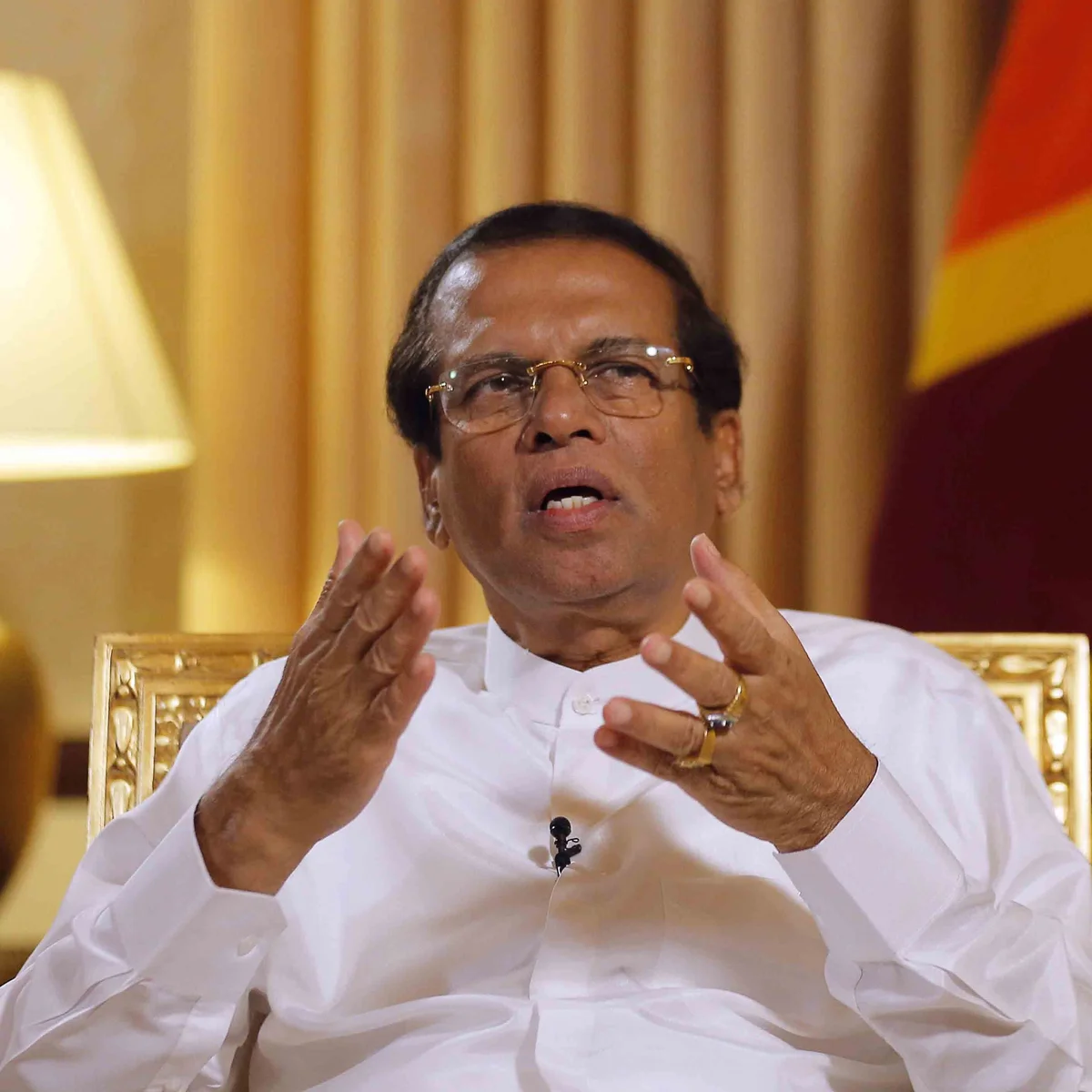 இலங்கை பலம் வாய்ந்த நாடு அல்ல! -மைத்திரிபால சிறிசேன