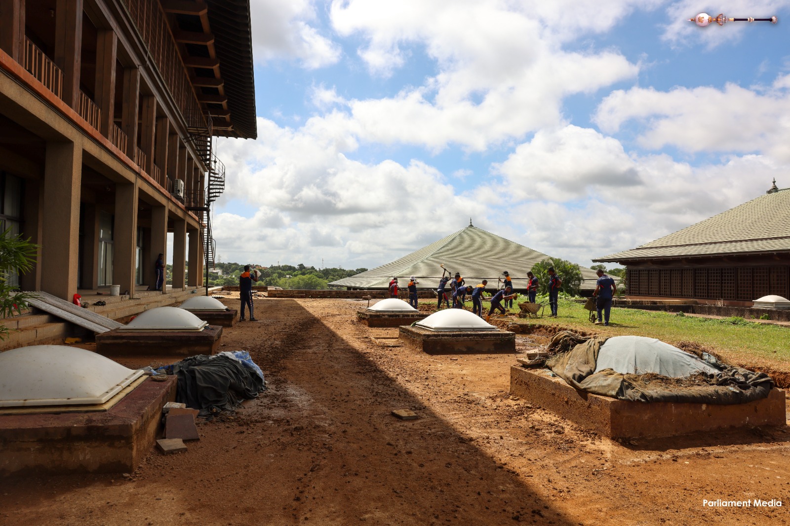 40 வருடங்களுக்குப் பின்னர் பாராளுமன்றில் பாரிய அளவிலான  திருத்தப் பணிகள் முன்னெடுப்பு!