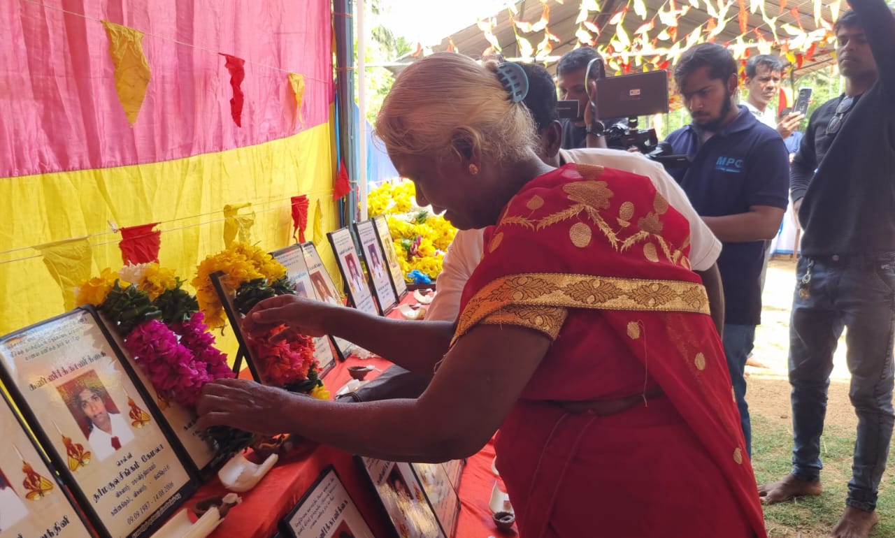 செஞ்சோலை படுகொலையின் 19வது நினைவஞ்சலி! -வவுனியாவில் அனுஸ்டிப்பு!