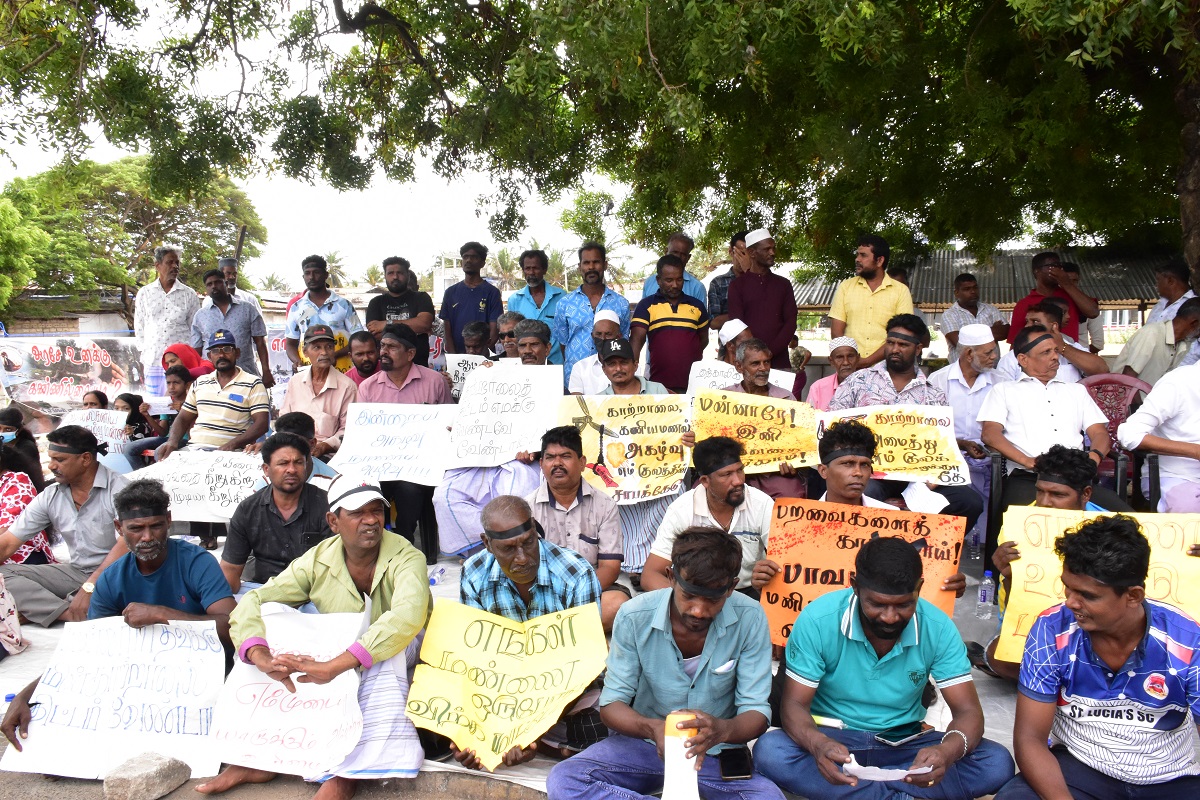 மன்னாரில் 15 வது நாளாக தொடரும் போராட்டம்!
