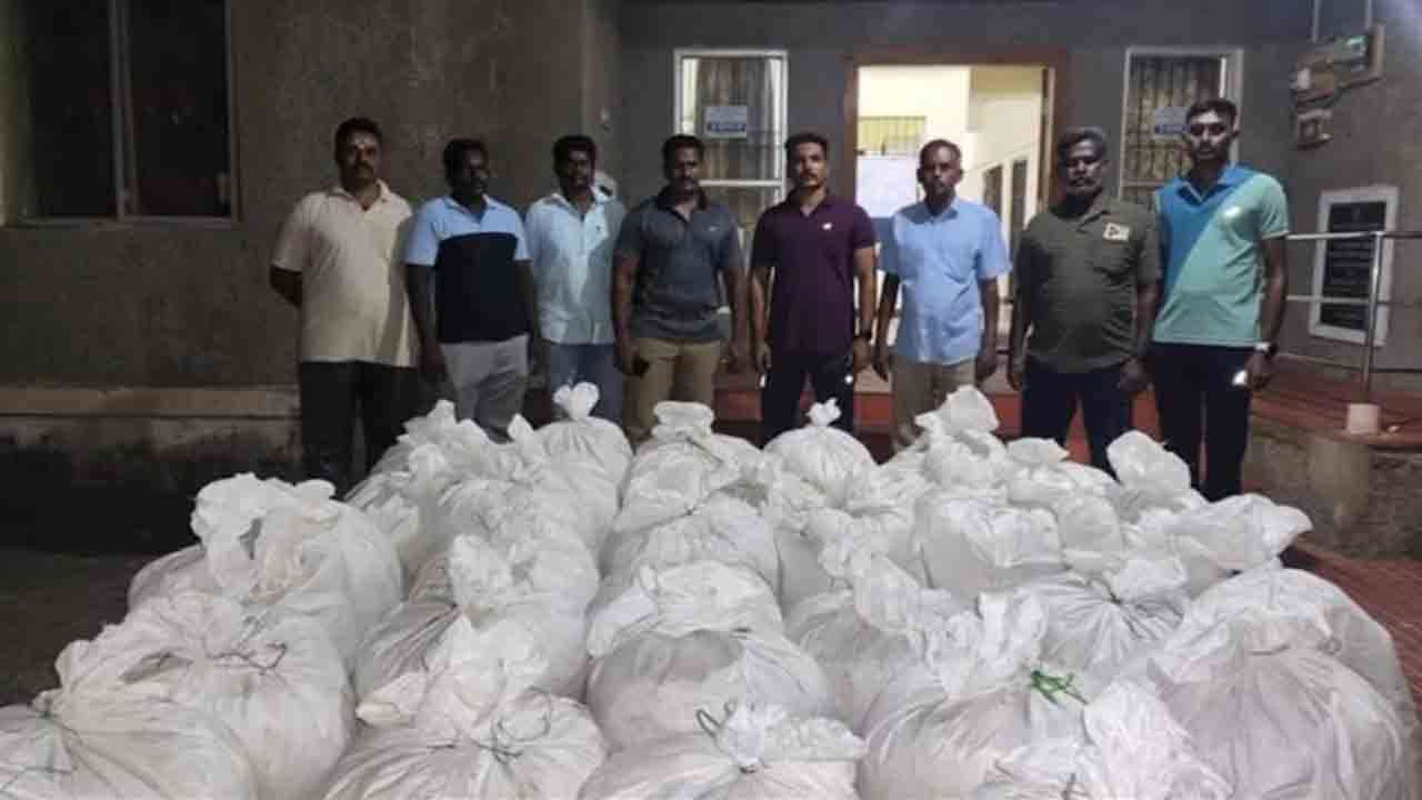 இலங்கைக்கு கடத்தவிருந்த ஒரு தொன் காய்ந்த இஞ்சி பறிமுதல்!