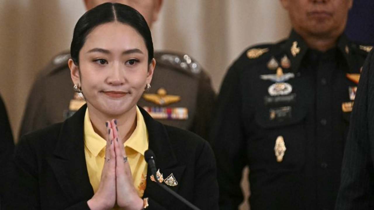 அரசியலமைப்பு நீதிமன்றினால் தாய்லாந்து பிரதமர் பதவி நீக்கம்!