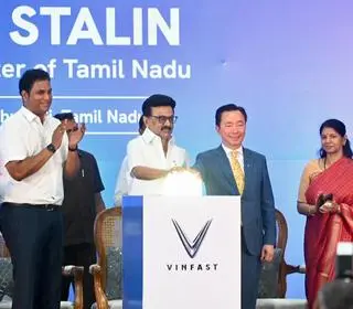 தூத்துக்குடியில் மின்சார கார் உற்பத்தித் தொழிற்சாலை திறப்பு!