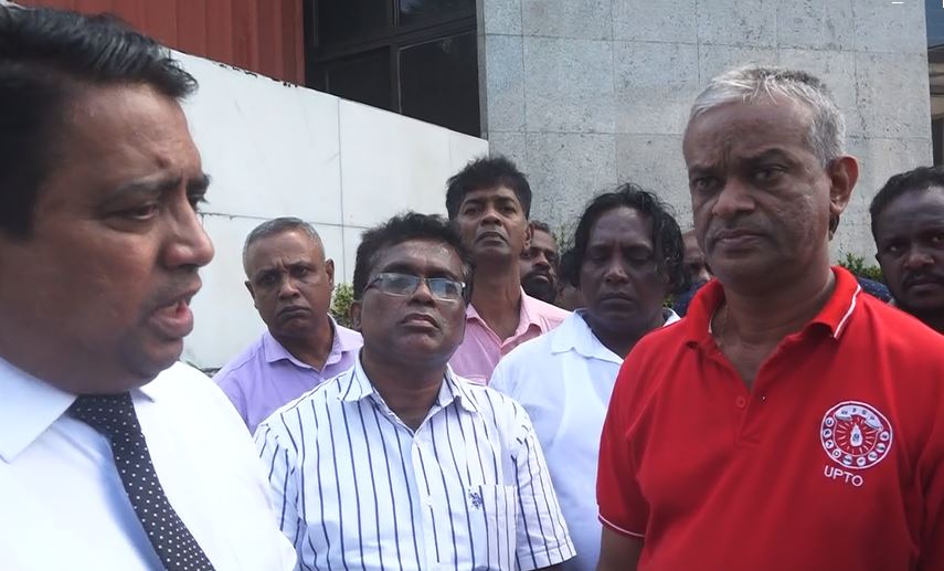 பணிப் பகிஷ்கரிப்பினை முன்னெடுத்துள்ள ஒன்றிணைந்த தபால் தொழிற்சங்க முன்னணியினர்!