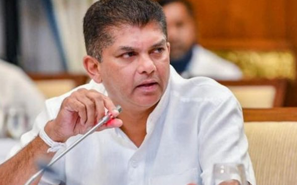 முன்னாள் இராஜாங்க அமைச்சர் லொஹான் ரத்வத்த காலமானார்!