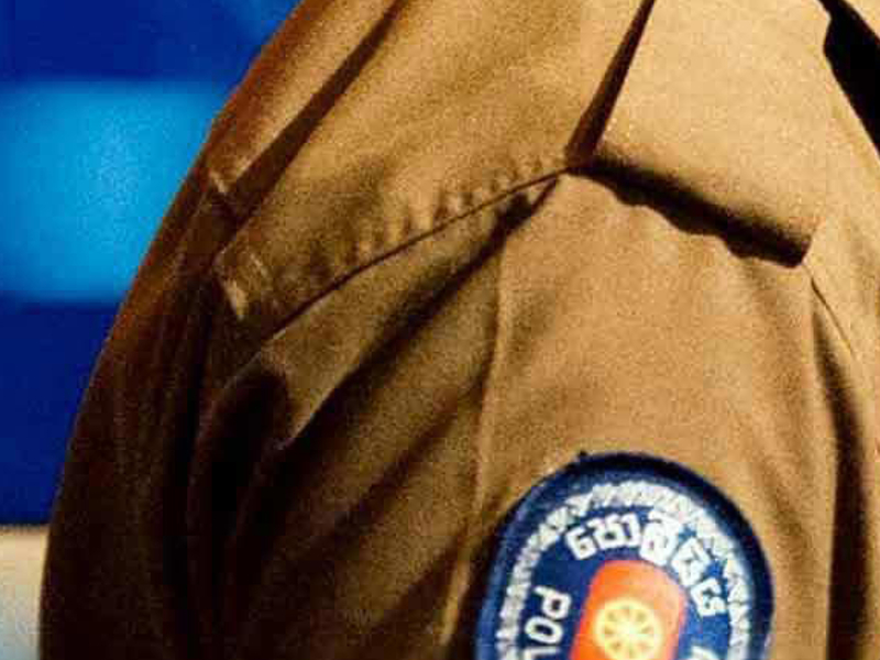 தன்னைத்தானே சுட்டுக்கொண்டு உதவி பொலிஸ் பரிசோதகர் ஒருவர் உயிரிழப்பு!