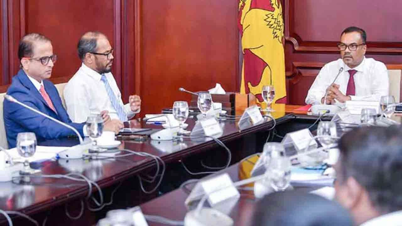 வங்கி, நிதி மற்றும் காப்புறுதித் துறைகள் தொடர்பான வரவு செலவுத் திட்டம் குறித்து விசேட  கலந்துரையாடல்!