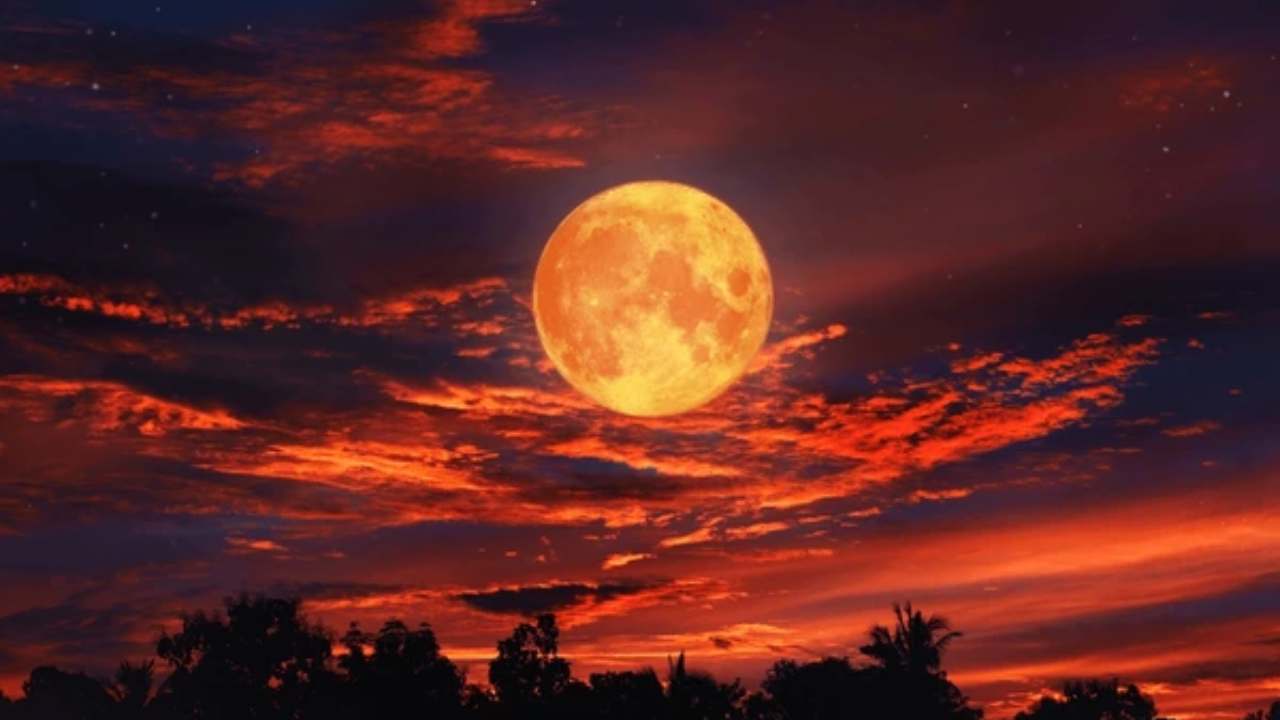 7 பில்லியன் மக்களுக்கு தெரியவுள்ள அரிய வகை சந்திர கிரகணம்!