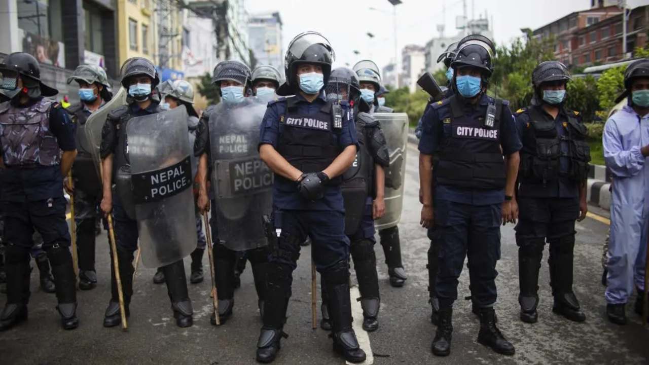 நேபாளத்தில் கைதிகள் தப்பிச் செல்லும் முயற்சியை தடுக்க துப்பாக்கிச் சூடு!