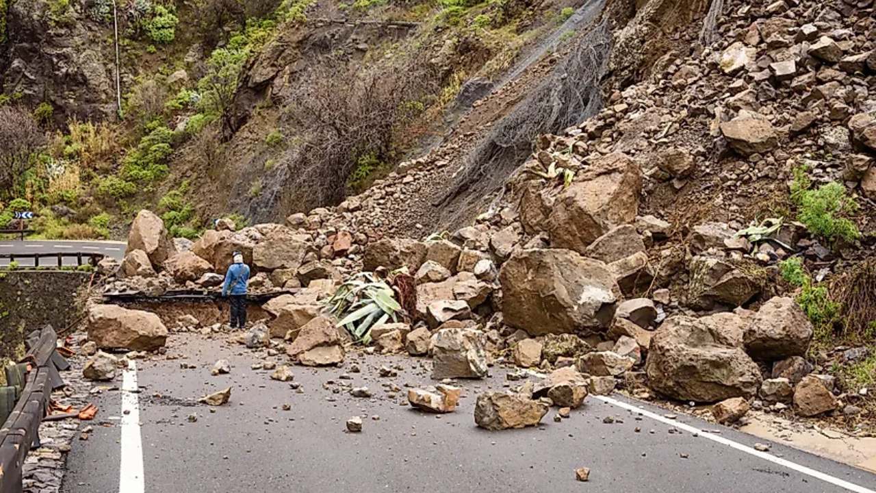 05 மாவட்டங்களுக்கு மண்சரிவு எச்சரிக்கை!